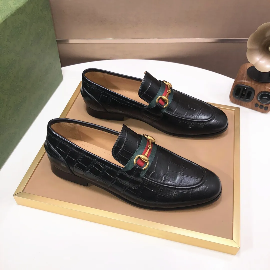 Men's shoes 💰580💰[GUCCI—Gucci] The latest high-end version of Gucci. Official website new model. Available at the same time at counters, the uppers are made of original cowhide imported from Italy/matched with the original special material splicing design concept; "highlight, high-end, grade, extravagance" and exquisite workmanship (original mesh fabric) sole: original factory special outsole size (38-45) (custom-made 45 non-returnable)